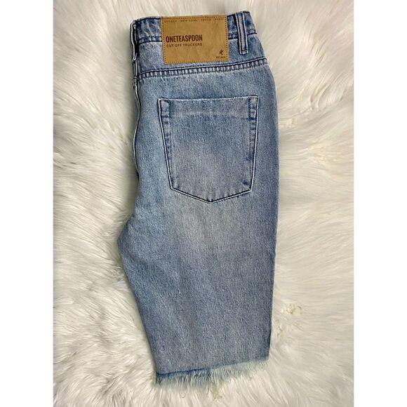 One Teaspoon Salty Dog Cut Off Trucker Shorts - Picture 10 of 13